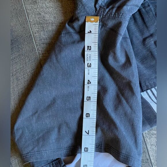 Youth, Hang-Ten, Adjustable, Lined, Grey, Swim Shorts. Size Medium (8-10). - Picture 5 of 5